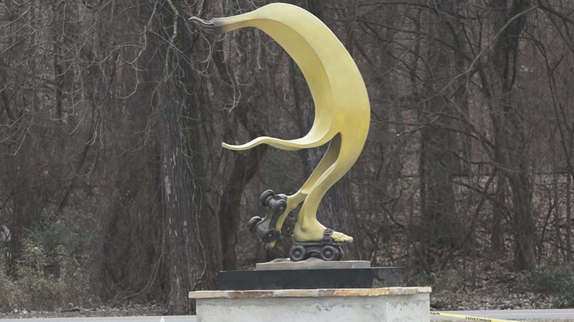 Why everyone in Little Rock is talking about the banana statue