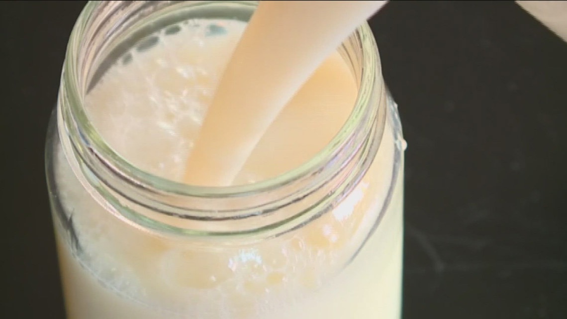 Iowa lawmakers consider expanding raw milk sales amid health, insurance concerns