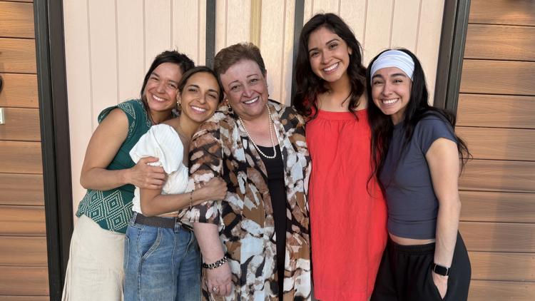 Idaho daughter sings on TikTok to help fund mother's cancer battle