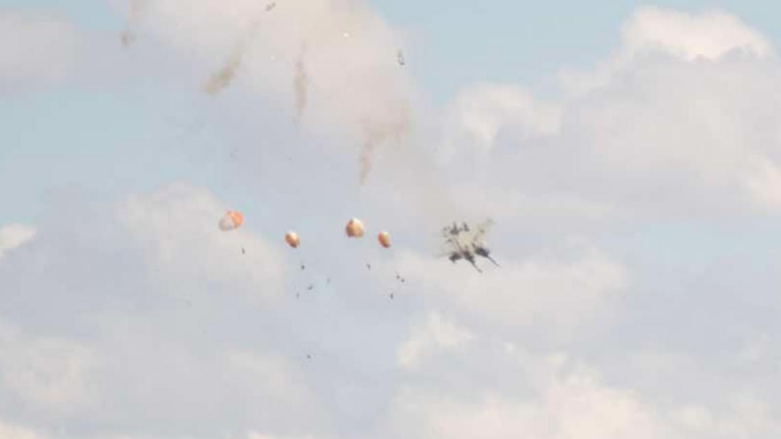 4 crew members eject safely after jets collide during Idaho air show