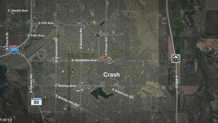20-year-old dies in Aurora crash