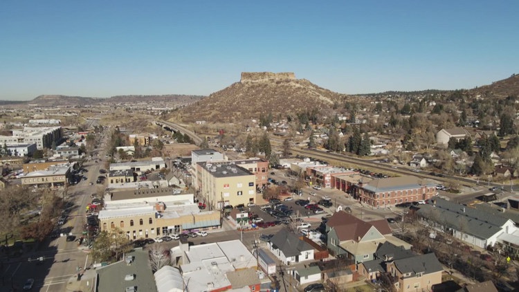 No exception for small businesses in Douglas County ordinance to issue fines if shoplifting not reported