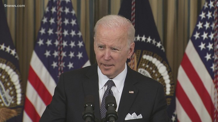 Biden extiende la pausa de pago de préstamos estudiantiles hasta junio de 2023