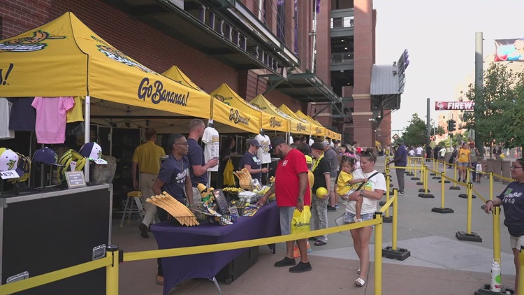 Savannah Bananas fans turn out for 2 sold-out games at Coors Field