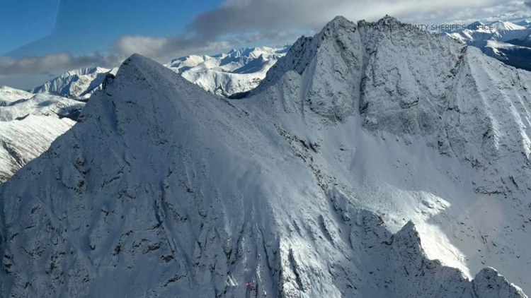 Search underway for 2 college students who went missing during hike in Colorado