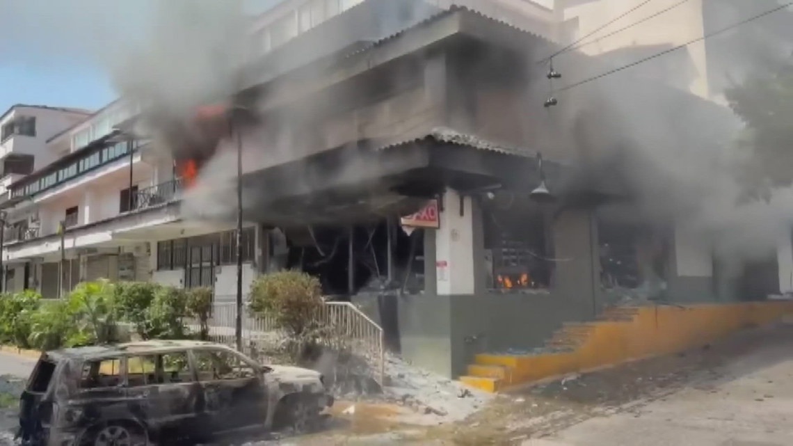 'Never been more afraid': Iowan recalls cab ride in Mexico following violence