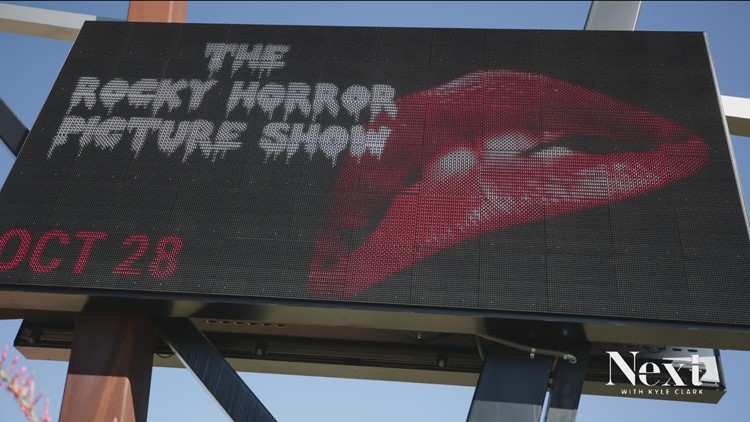 Polémica escena en una película desafía las leyes de lascivia de la ciudad Parker