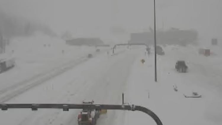 Holiday weekend snow leads to traffic mess in Colorado mountains