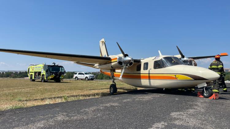 1 passenger injured after small plane makes emergency landing in Centennial