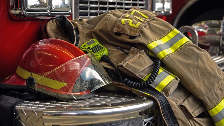 Petugas pemadam kebakaran Colorado dihormati di peringatan nasional