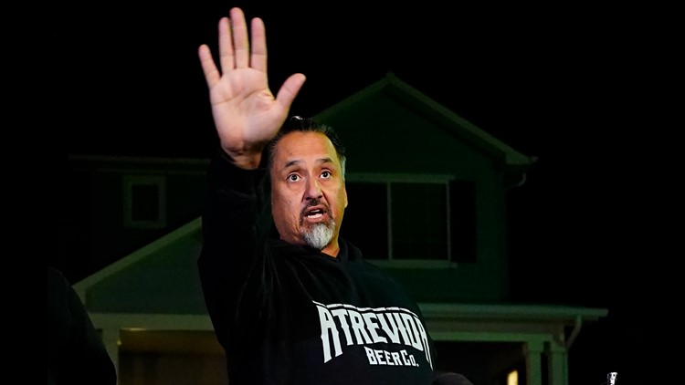 Veterano ayudó a desarmar a pistolero durante tiroteo masivo en el Club Q de Colorado Springs