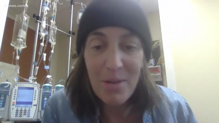 Seorang ibu di rumah sakit memiliki pesan untuk orang-orang yang cukup beruntung untuk merayakan Thanksgiving di rumah