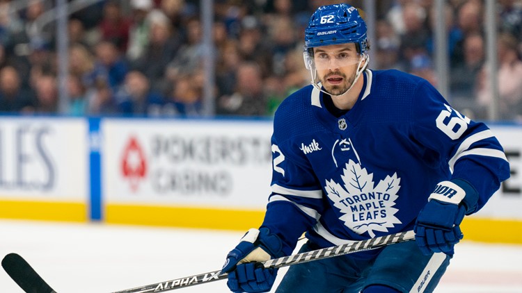 Avalanche trade for forward Denis Malgin