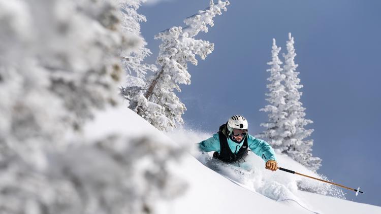 Resor ski populer di Colorado mengumumkan perluasan musim ski