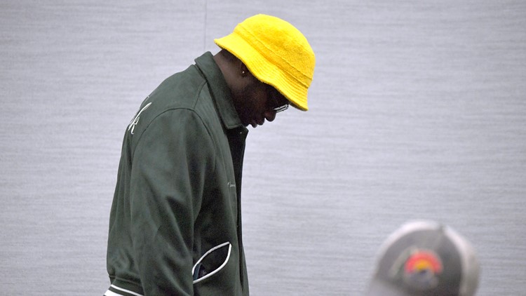 Broncos fans vent on social media after Melvin Gordon fumbles vs. Raiders