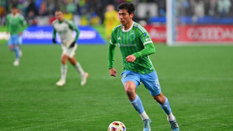 Rapids trade for Sounders midfielder