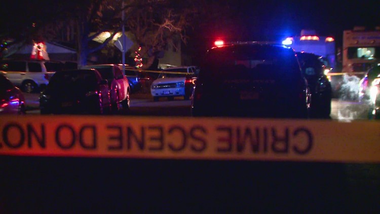 Arrestan a sospechoso de triple homicidio en Aurora