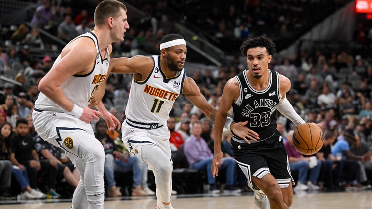 Jokic powers Nuggets past Spurs for third straight victory