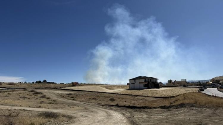 Crews respond to brush fires in Parker
