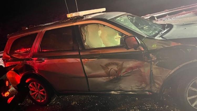 Trooper’s vehicle struck, tow truck driver injured in I-70 crash