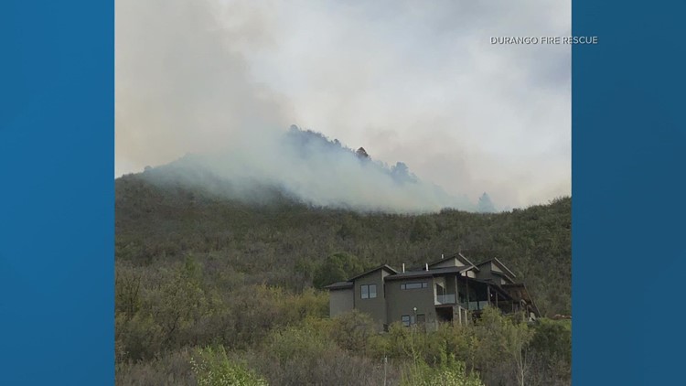 Kebakaran di dekat Durango memaksa evakuasi