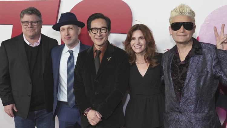 'Goonies,' 'Lost,' 'Lord of the Rings' reunions happening in Colorado