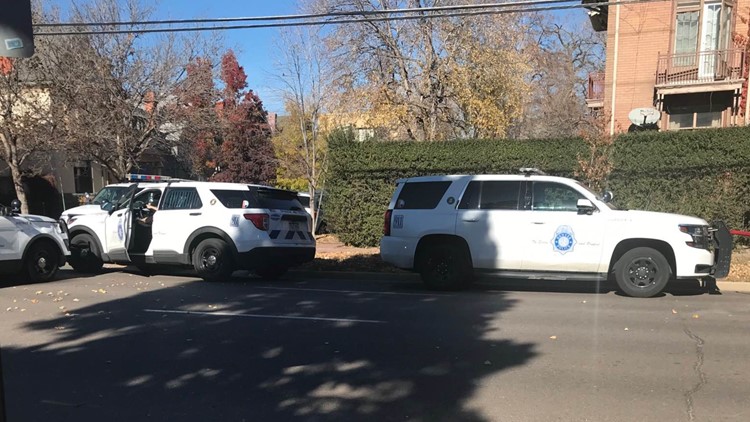 2 officers dragged by car theft suspects, DPD says