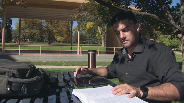 Veteran goes from living in his car, to attending college