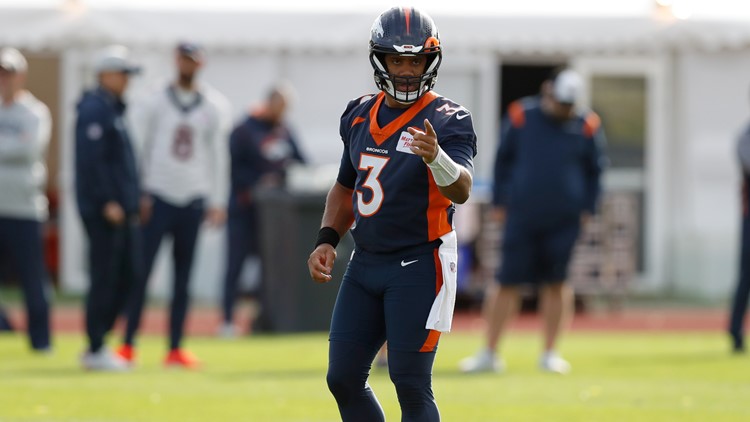 Broncos notes: Illness, '70s love songs, spread through locker room