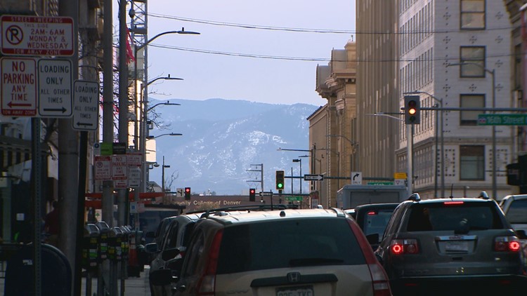 Kota Denver mengadopsi aturan baru untuk pencurian upah sipil