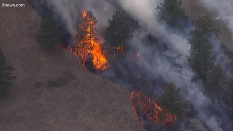 FOTO: NCAR Api membakar di Boulder selatan