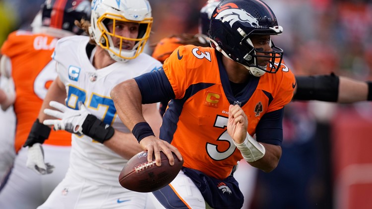 Wilson gets hot, lifts Broncos past Chargers, 31-28 in season finale