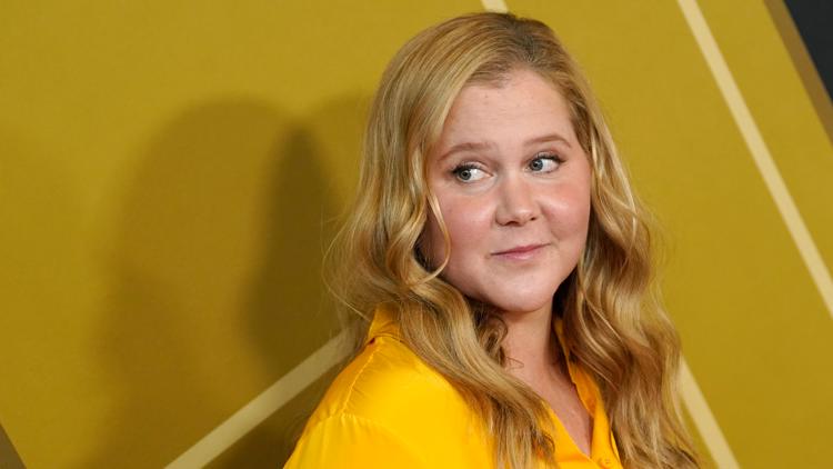 Amy Schumer to host ‘Saturday Night Live’