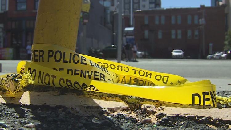 Acusan a conductor de 21 años de atropellar y matar intencionalmente a un hombre, dice la policía