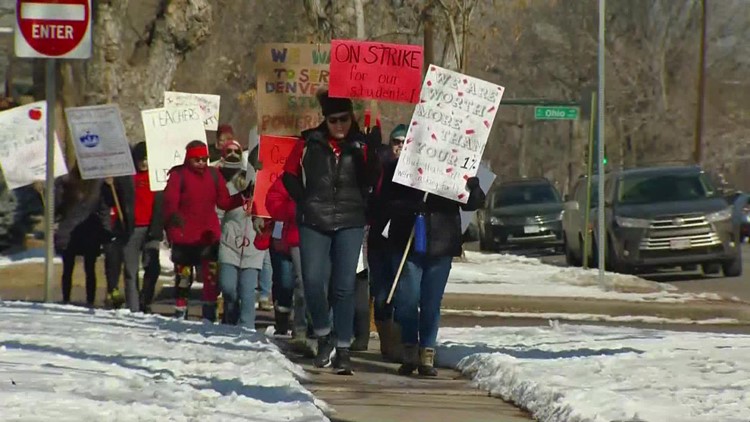 DPS reaches 3-year tentative agreement with teachers' union