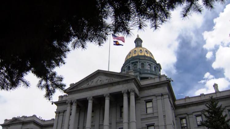 Colorado lawmakers introduce bills on public, private transparency