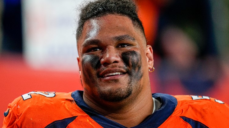 Broncos lose guard Muti to Raiders, add receiver Swain from Dolphins in practice squad swap