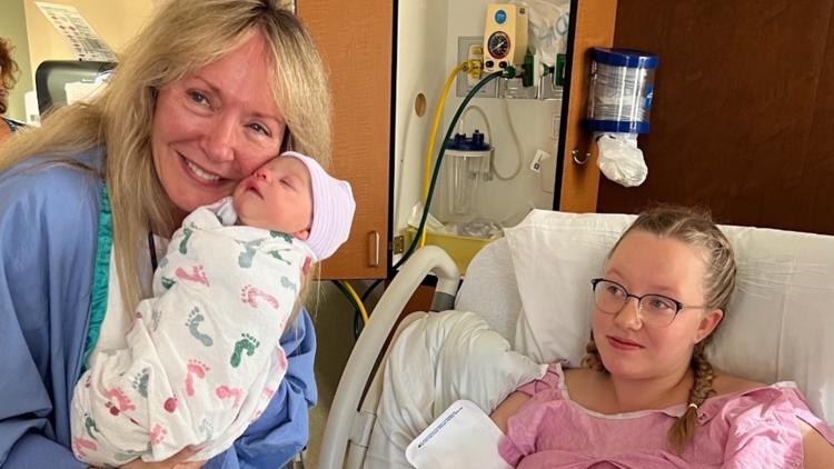 Colorado midwife helps deliver her own great-granddaughter