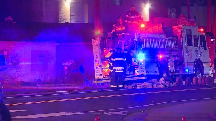 Denver fire crews battle early morning blaze