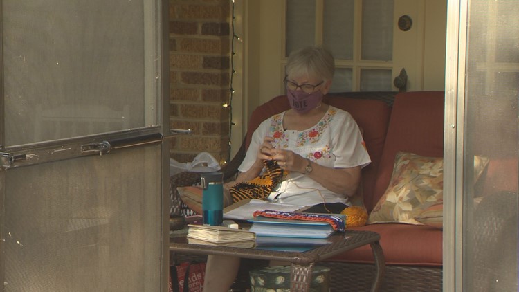 Austin woman spreads messages over homemade banners