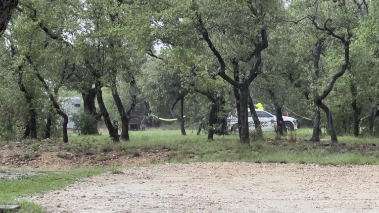 5 dead after small plane crash Thursday night near Wimberley