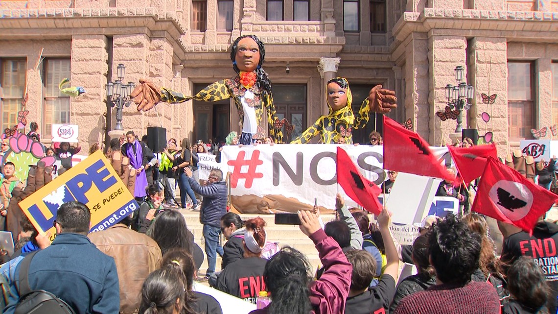 Hundreds rally outside Texas Capitol to protest SB 4 migrant law