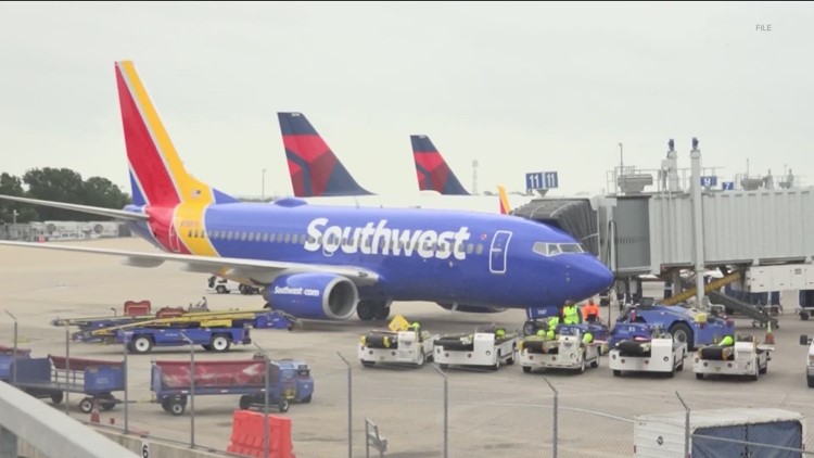 Southwest Airlines to open new crew base at Nashville airport next year