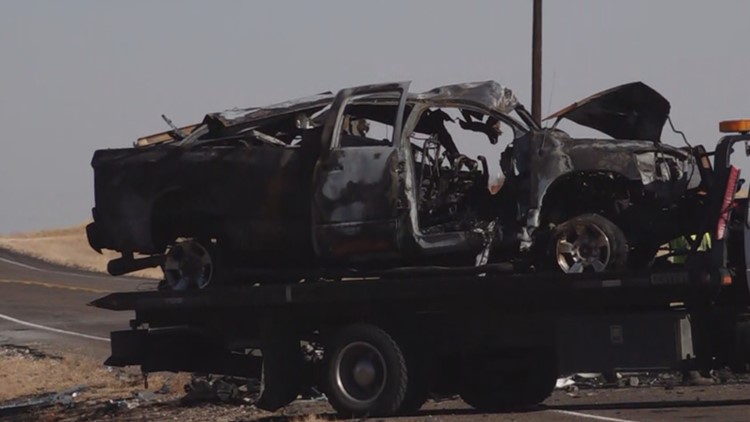 9 dead, including 6 college students, in West Texas crash