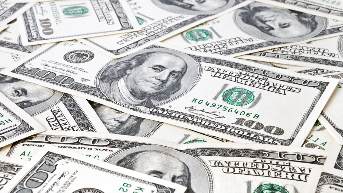 Local lawmakers push for $12 an hour minimum wage by July - Vimarsana News
