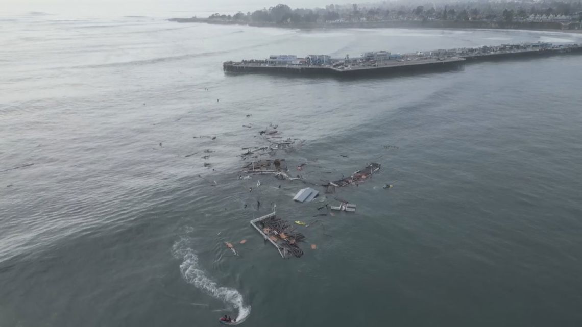 3 people fall into water after Santa Cruz Wharf collapses