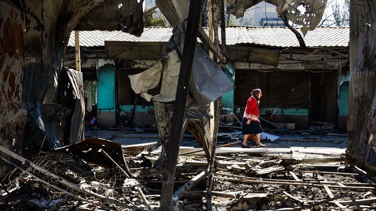 Unbroken by Russian attacks, Mariupol holds against all odds