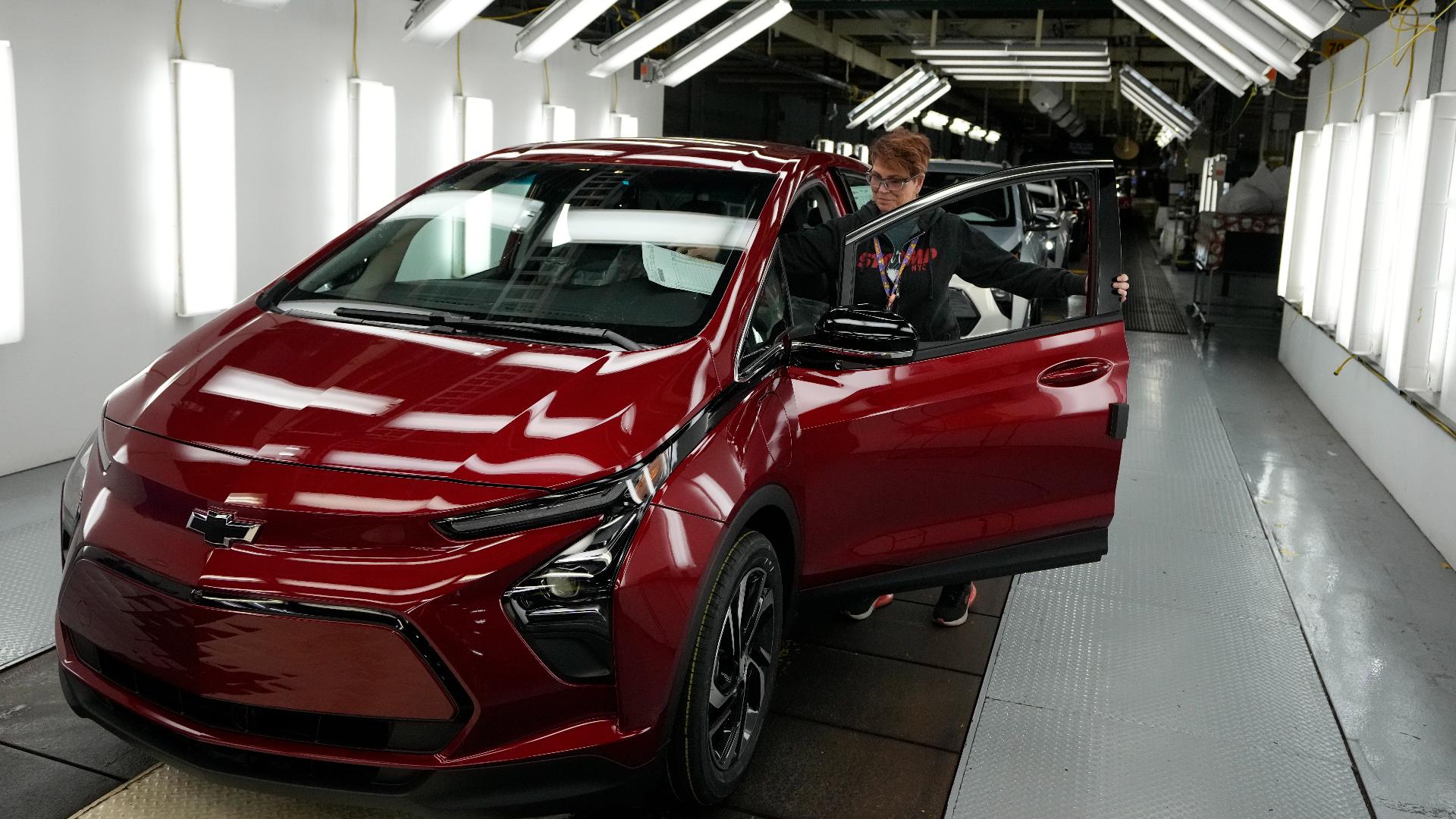 President Trump signed an executive order to undo Biden-era electric vehicle policies, creating uncertainty for the $7,500 federal tax credit.