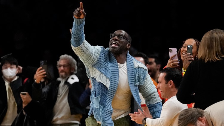 Shannon Sharpe apologizes to Grizzlies, Lakers for heated incident in Friday's game