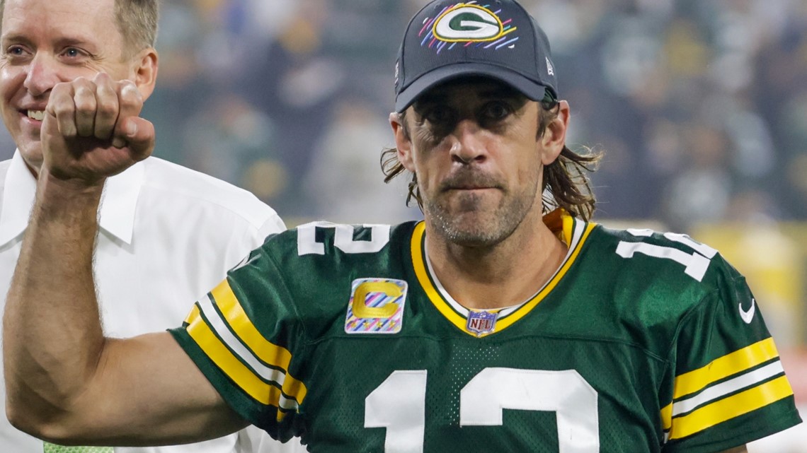 Aaron Rodgers says he intends to play for the Jets this season